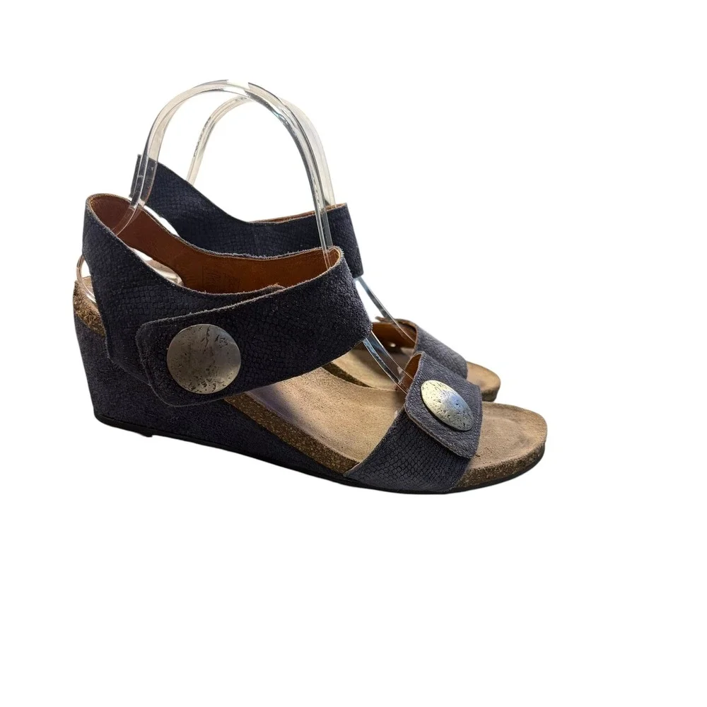 Taos Carousel 2 Gray Suede Wedge Sandals Adjustable Straps Women 41 9.5-10
